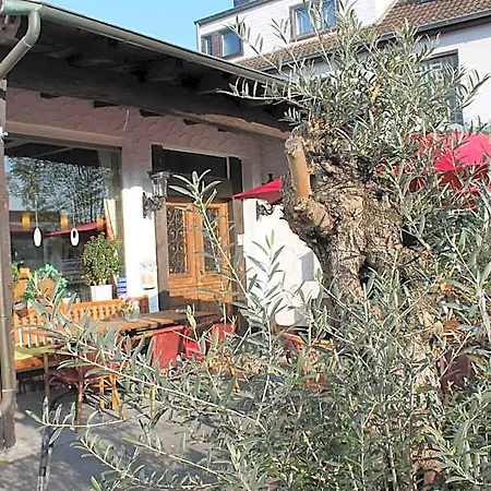 Koelner Hof Refrath فندق